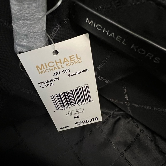 Michael Michael KoRs Jet Set Top Zip Tote - Picture 10 of 10